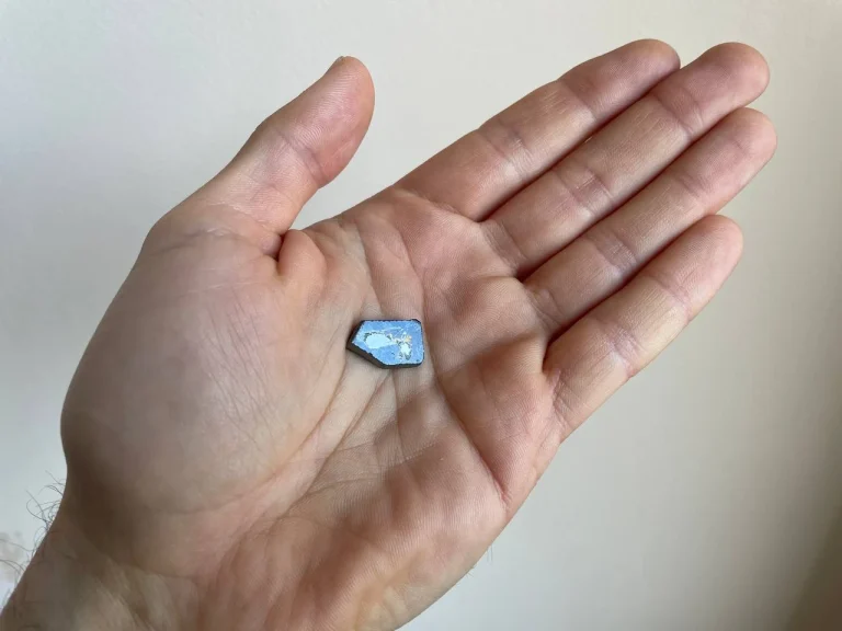 Редкий минерал ольгафранкит из Норильска, ранее встречавшийся только в метеоритах