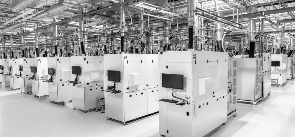 Современное производство синтетических алмазов: автоматизированные установки, имитирующие условия образования камней в недрах Земли