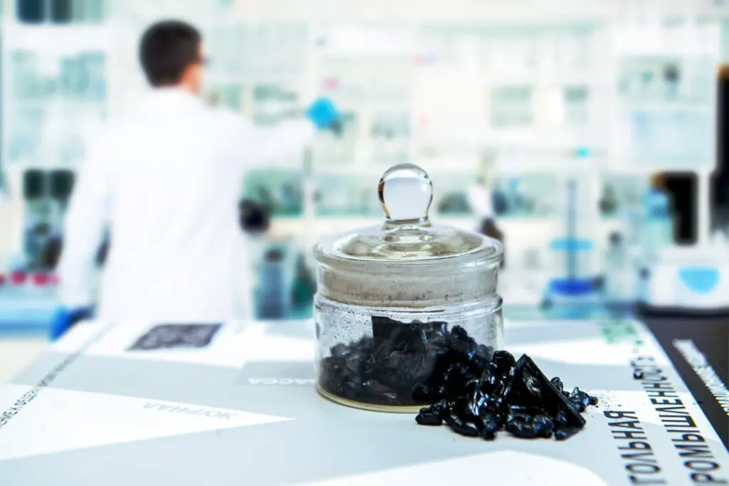 Межрегиональный центр инженерных разработок по углехимии в Кузбассе — инновационные разработки в области синтетического топлива, британских и углеродных волокон, основанные на базе КузГТУ