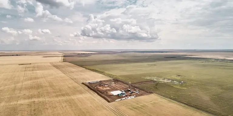 Газпромнефть-Оренбург увеличил добычу углеводородов на 10% в 2024 году благодаря цифровым технологиям и развитию буровых работ