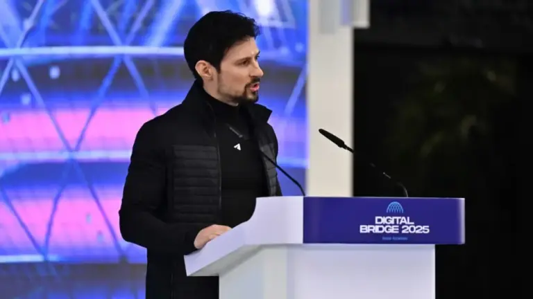 Павел Дуров объявляет о запуске лаборатории искусственного интеллекта Alem AI в Казахстане на форуме Digital Bridge 2025, сотрудничестве с суперкомпьютерным кластером, новыми технологиями Telegram и TON