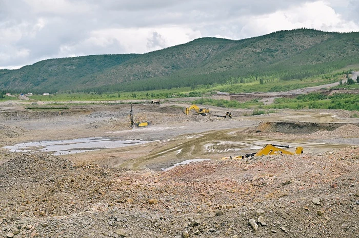 Геологоразведка места рождения золота и урана в Бурятии в рамках федеральной программы Геология: возрождение легенд, оценка эффективности стратегий полезных ископаемых, 2025