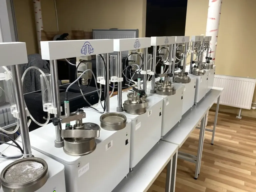 Арктика инженерно-геологическая лаборатория Салехард современные технологии исследования грунтов