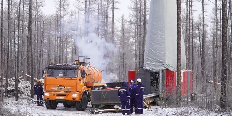 Российская буровая установка ZBO S15E на урановом месторождении в Бурятии